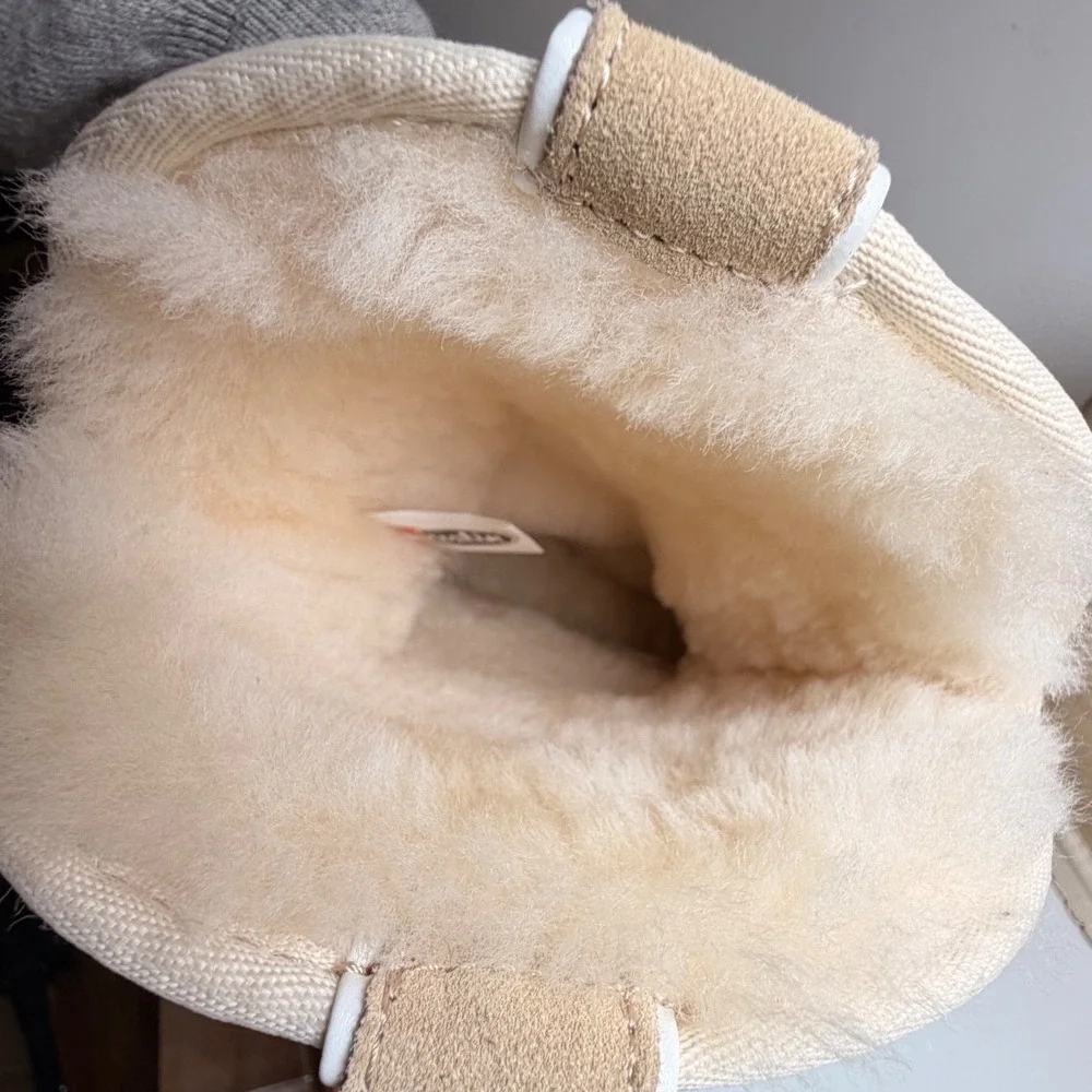 Justin Heidi Shearling Lined Suede‎ Boots Size 9 Natural Beige